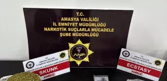 Amasya'da Uyuşturucu Operasyonu: Tırda Ele Geçirilen Maddelerle Sürücü Tutuklandı