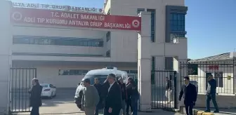 Antalya'da Trafik Kazası Sonrası Kavga: Bir Kişi Bıçaklanarak Hayatını Kaybetti