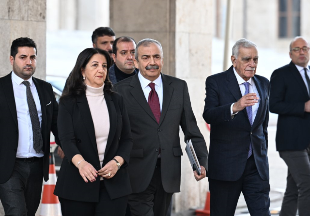 DEM Parti heyeti, MHP lideri Devlet Bahçeli ile görüştü DEM Parti heyeti, MHP lideri Devlet Bahçeli ile görüştü