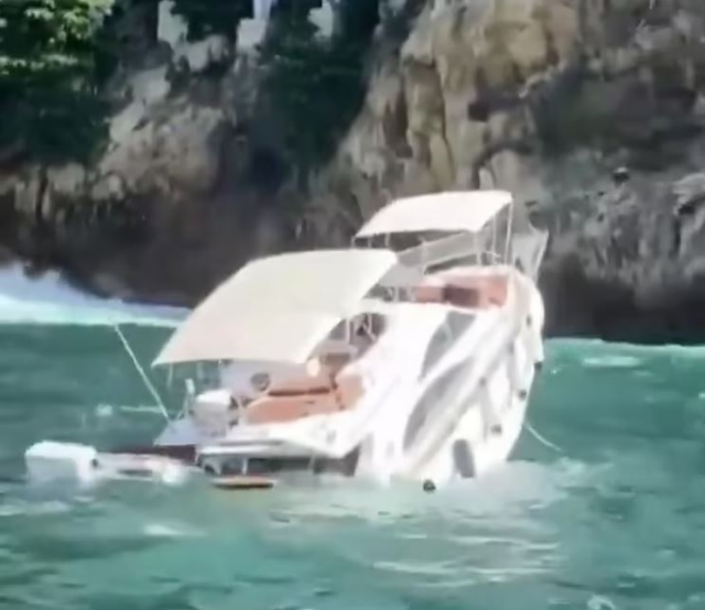 Luxury yacht that crashed into the rocks sank within minutes