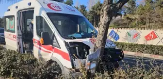 Bilecik'te Ambulans Kazası: Hastaya Şans Eseri Bir Şey Olmadı