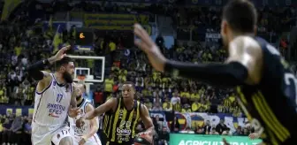 Fenerbahçe Beko, A. Efes'i Türk Derbisinde Yenerek 11. Galibiyetini Elde Etti