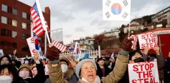 Güney Kore'de Cumhurbaşkanı Yoon Suk Yeol Gözaltına Alınmaya Çalışıldı