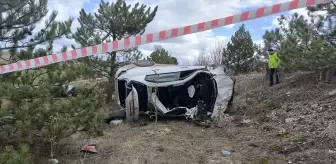 Kütahya'da Trafik Kazası: 1 Ölü, 1 Yaralı