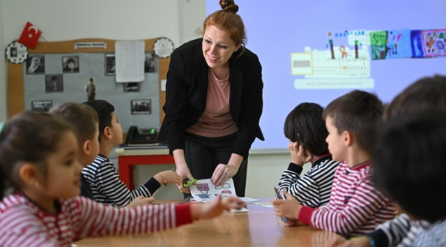ÖĞRETMEN MAAŞ ZAMMI 2025! Ocak ayı en düşük/en yüksek öğretmen maaşı ne kadar oldu?