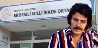 Ortaokul öğrencileri Ferdi Tayfur şarkısıyla karşılandı