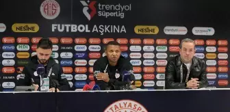 Aurelio: 'İstifa etmeyi düşünmüyoruz'