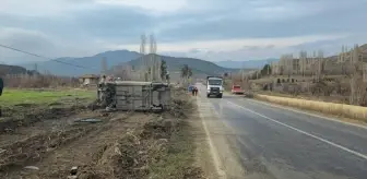 Çorum'da Devrilen Otomobilin Sürücüsü Yaralandı