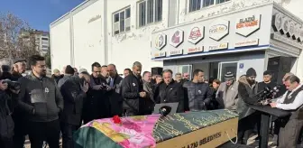 Elazığ'da Silahlı Saldırıya Kurban Giden Semra Demirelli Son Yolculuğuna Uğurlandı