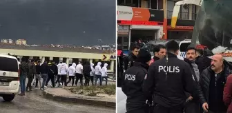 Galatasaray ile Göztepe taraftarları bıçaklarla birbirine saldırdı: 2 yaralı, 50 gözaltı var