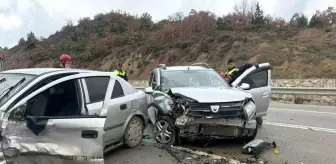 Bursa'da Kafa Kafaya Çarpışma: İki Yaralı