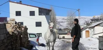 Ciritçi Kadir Köprücü'nün 'Berat' ile Dostluğu Sosyal Medyada İlgi Görüyor