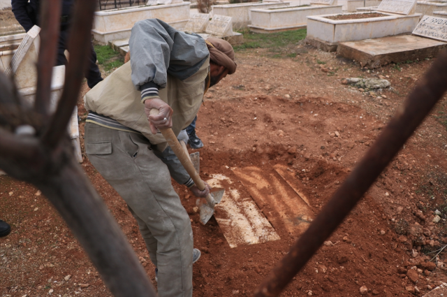 A New Mass Grave Found in Aleppo