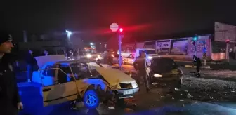 Çorum'da Trafik Kazası: 3 Yaralı