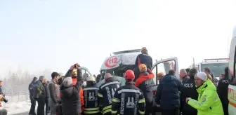 Erzurum'da Ambulans Kazasında 8 Kişi Yaralandı