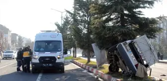 Tavşanlı'da Trafik Kazası: 3 Yaralı