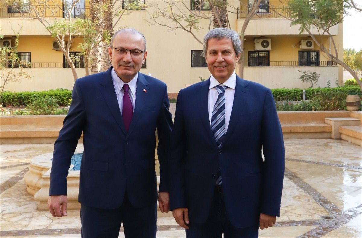 Türkiye'nin Kahire Büyükelçisi Şen, Mısır'daki Türk-Arap Yatırımlarını İnceledi