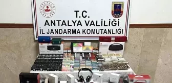 Antalya'da Kaçak Tütün Operasyonu: Çok Sayıda Eşya Ele Geçirildi