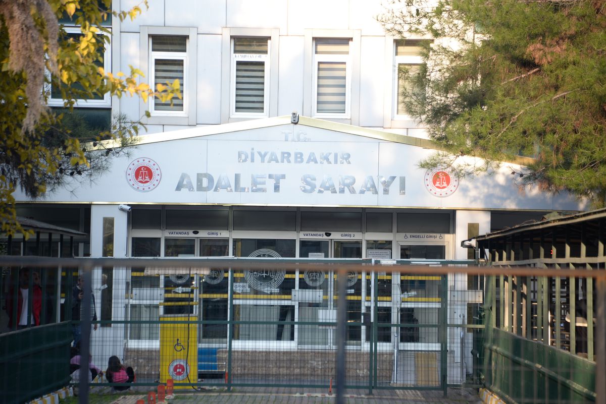 Ayrıldığı erkek arkadaşını sosyal medyada 'tacizci' diye paylaşan kadına hapis cezası
