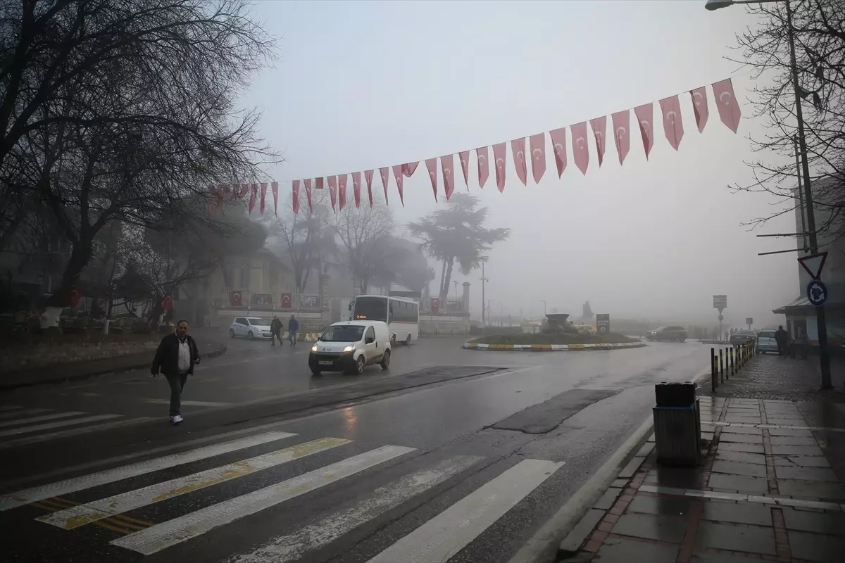 Edirne'de Yoğun Sis Hayatı Olumsuz Etkiledi