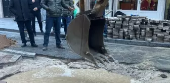 Gümüşhane'de Patlayan Su Borusu Onarıldı