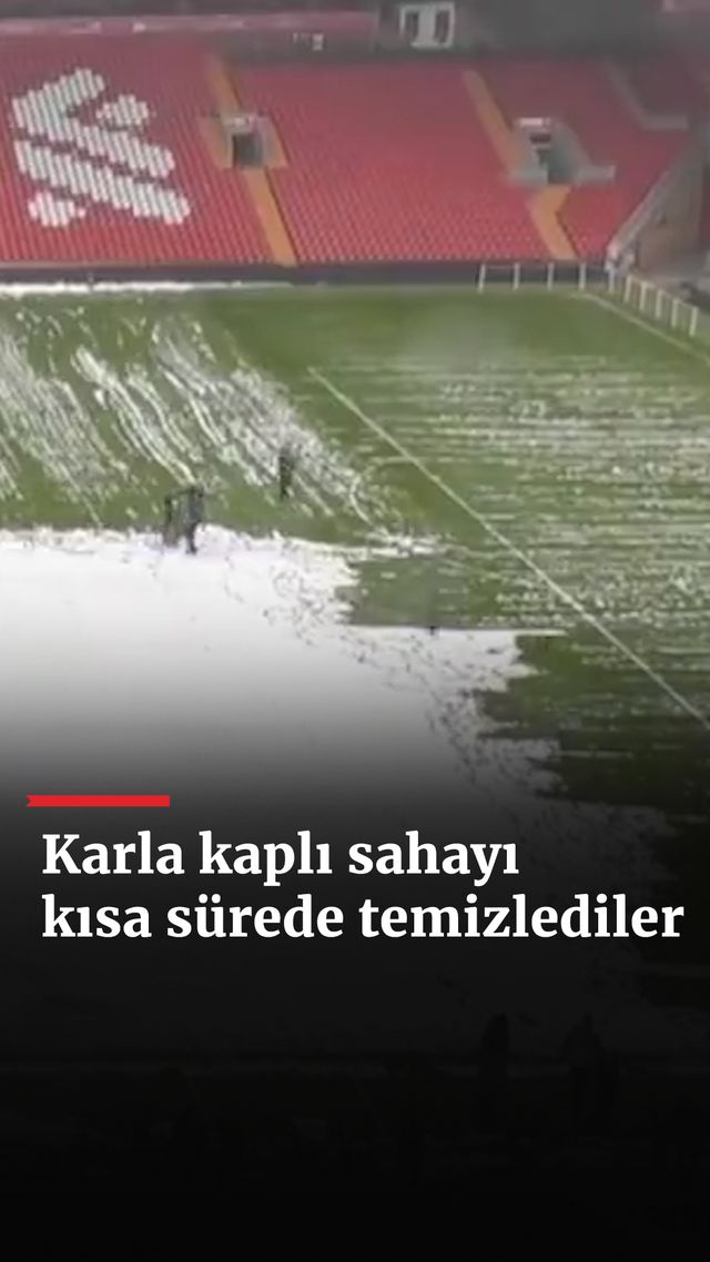 https://foto.haberler.com/haber/2025/01/07/karla-kapli-sahayi-kisa-sure-icinde-oynanabilir-duruma-getirdiler_8071_o.jpg