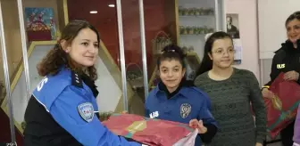 Amasya'da Zihinsel Engelli Öğrenciye Polislerden Sürpriz Doğum Günü Kutlaması