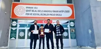 Dicleli öğrenci, ezan okuma yarışmasında Diyarbakır 1'incisi oldu