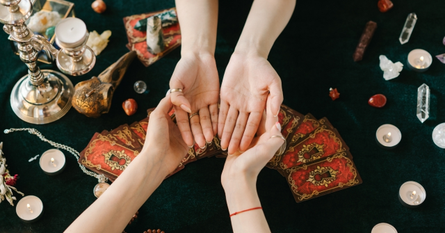Fal bakmak günah mı? Fal baktırmak günah mı?