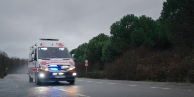 Hudutsuz Sevda Zeynep öldü mü? Zeynep ölüyor mu? Hudutsuz Sevda Zeynep öldü mü? Zeynep ölüyor mu?