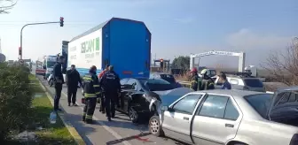 Manisa'da Trafik Kazası: 4 Yaralı