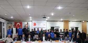 Şarkışla Belediye Başkanı Gültekin, Belediyespor Takımıyla Buluştu