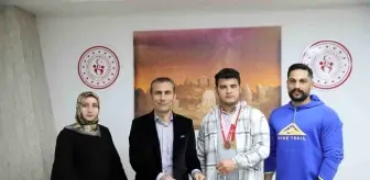 Adıyamanlı Halterci Halit Can Cebe, Türkiye 3.sü Oldu