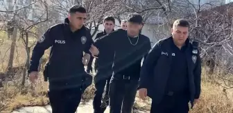 Aksaray'da Polis Kovalamacasına Kaçan Şüpheli Kümeste Yakalandı