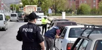 Polis Ekiplerinden Aranan Şahıslara Yönelik Operasyon: 18 Kişi Yakalandı