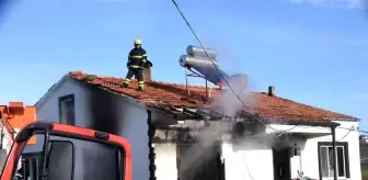 Sinop'ta Sobadan Çıkan Yangın Maddi Zararla Atlatıldı