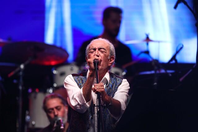 Edip Akbayram in intensive care underwent surgery