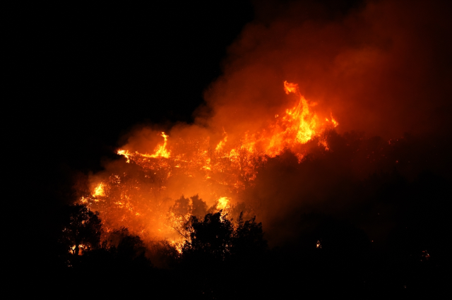 The death toll in the fires in the USA has increased! Before and after photos show the scale of the disaster