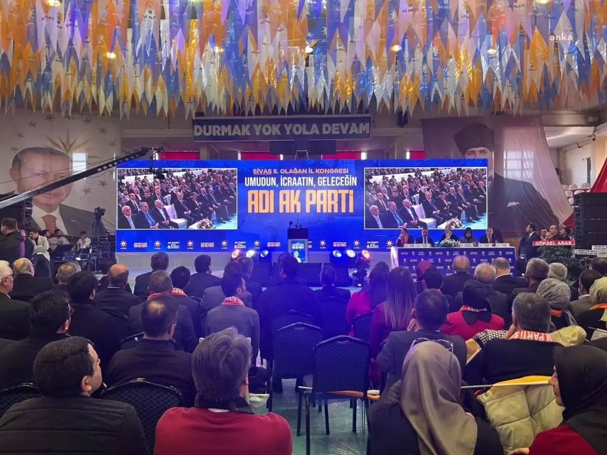 AK Parti Sivas İl Kongresi'nde Gergin Anlar