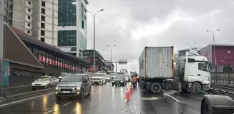 Beylikdüzü'nde Zincirleme Trafik Kazası: 1 Yaralı