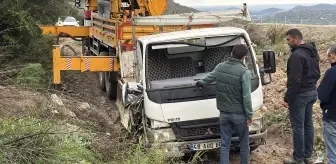 Bodrum'da Kamyonet Uçuruma Devrildi: 3 Yaralı