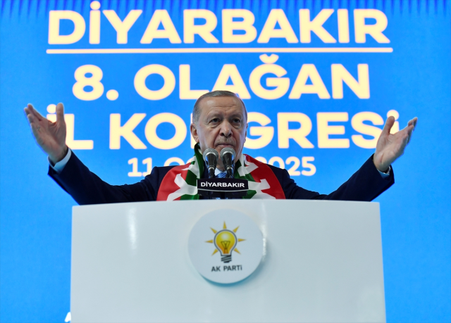 Slogans of 'Biji Serok Erdoğan' were chanted during President Erdoğan's speech