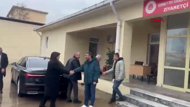 DEM Parti heyeti, Selahattin Demirtaş ile bir araya geldi DEM Parti heyeti, Selahattin Demirtaş ile bir araya geldi
