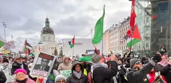 İsrail'in Gazze Saldırıları Stockholm'de Protesto Edildi