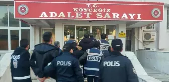 Köyceğiz'de Polisi Taklit Eden 4 Şüpheli Tutuklandı