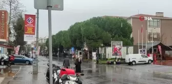 Tekirdağ'da Sağanak Yağış Trafiği Olumsuz Etkiledi