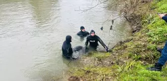 Çanakkale'de Otomobil Kocabaş Çayı'na Düştü: 1 Ölü, 1 Yaralı