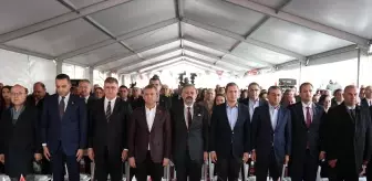 Özgür Özel'den İzmir'de Kent Lokantası ve Kitaplığı Açılışı