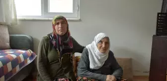 İşitme Engelli Meltem, 50 Yıldır Halasına Bakıyor