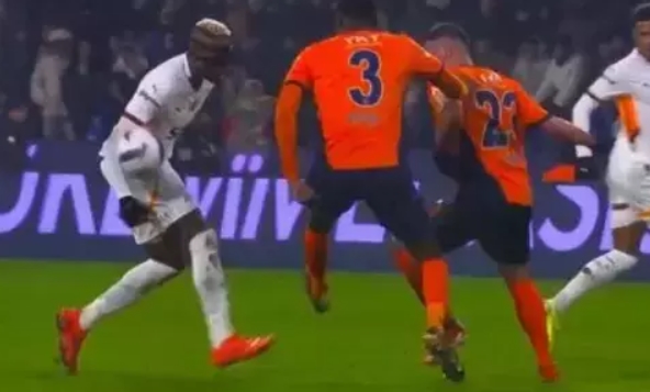 Galatasaray'ın 2. Golünden önce el var mı Osimhen'e el var mı (Başakşehir - Galatasaray)?